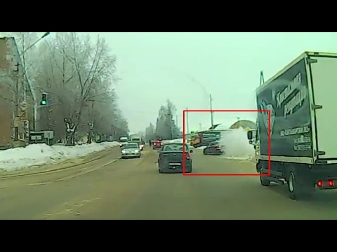 الطبيعة تعاقب قائد سيارة متهور