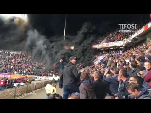 جماهير أيندهوفن تلهب المدرجات في مباراتهم أمام اغريم أياكس