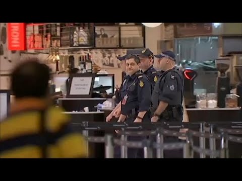 شاهد اتهام رجلين في أستراليا بالتخطيط لزرع قنبلة على رحلة للاتحاد للطيران