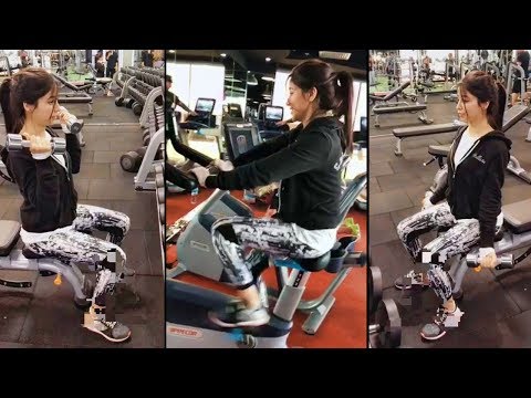 أسيل عمران تقوم بتمارين شاقه لشد البطن واليدين