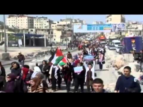 الاحتلال يقمع مسيرة نسوية بمناسبة يوم المرأة العالمي