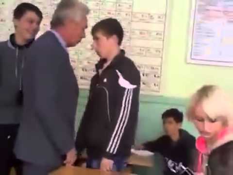 معركة طاحنة بين تلميذ واستاذه