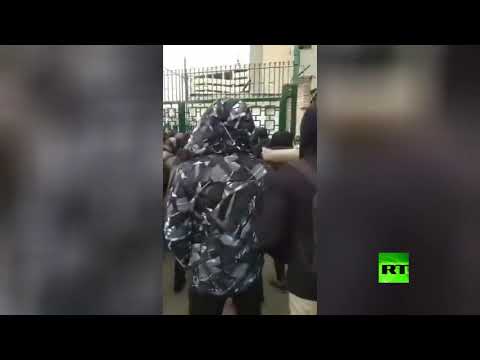 شاهد روبوت يثير مخاوف من مستقبل الآلة