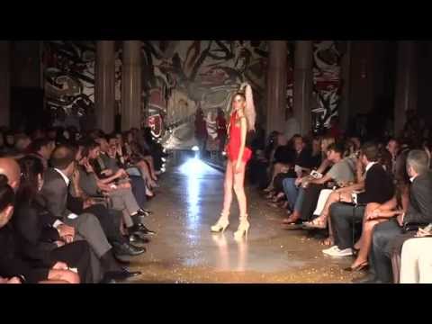 أسوأ لحظات حياة عارضة الأزياء