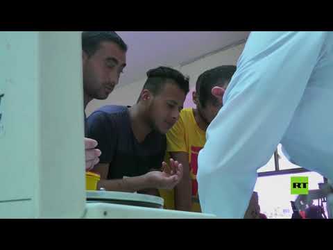 العشرات من الفلسطينيين يتبرعون بالدم لضحايا انفجار مرفأ بيروت