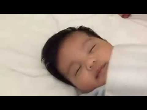 أفضل طريقة تجبر الطفل على النوم خلال 40 ثانية