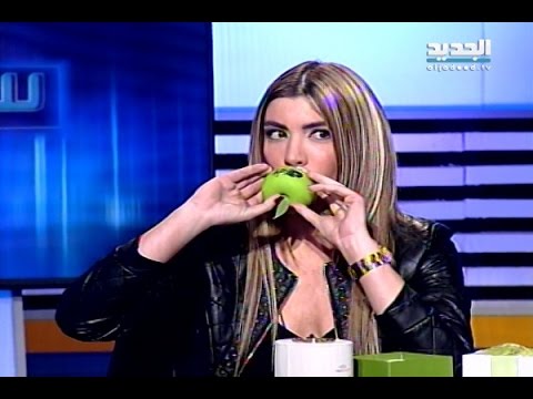 جهاز لتكبير الشفاه في أربع دقائق فقط