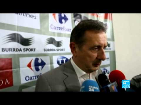 مدرب تونس جورج ليكنز يُؤكِّد على صعوبة مباراة الفراعنة