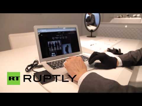 عرض مثير من مجوهرات المستقبل الإلكترونيَّة