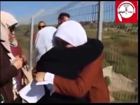 لحظة لقاء الأسيرة المحررة بشرى الطويل بوالدتها
