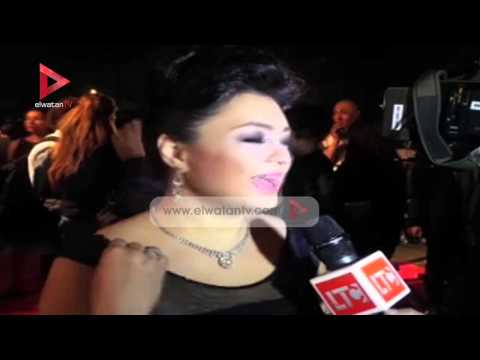 الفستان الأسود والروج النبيتي وفورمات الشعر