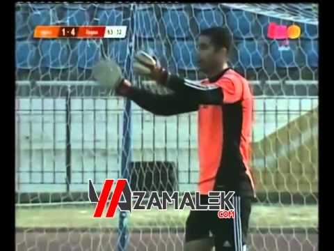 موقف مثير للضحك للمعلق محمود بكر