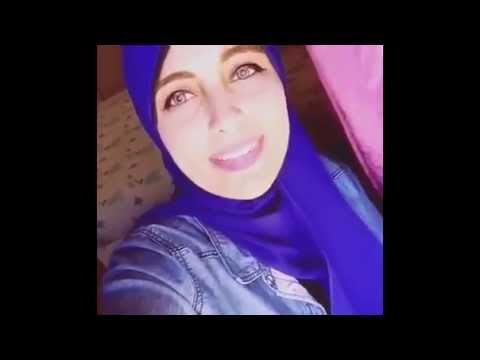 فتاة جميلة توجه رسالة تنتقد فيها الشباب