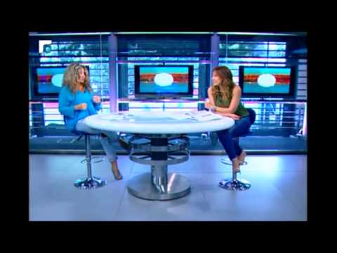 مذيعة لبنانية تتعرض لموقف محرج على الهواء