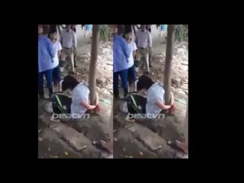 أهالي قرية يعاقبون سارقة بربطها في شجرة