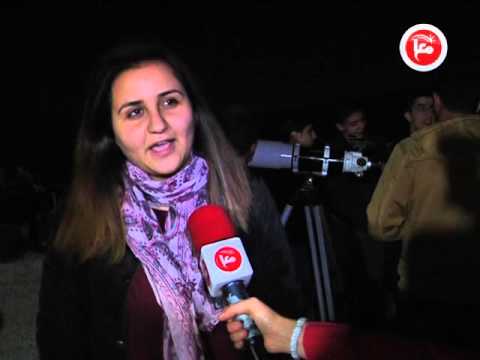 شاهد العشرات راقبوا خسوف القمر عبر التلسكوبات من صحراء بيت لحم