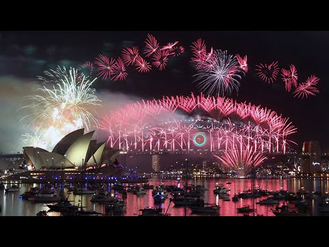 طوكيو بأروع حلة من الألعاب النارية في 2015