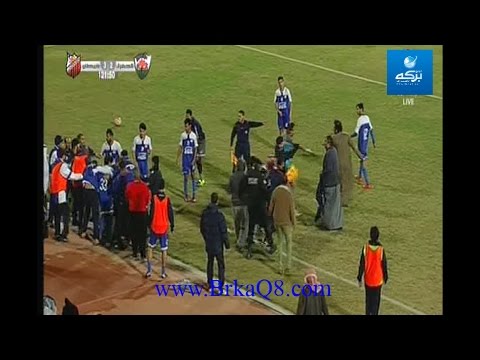 التعدي على حكم مباراة الجهراء وخيطان في الملعب بالضرب