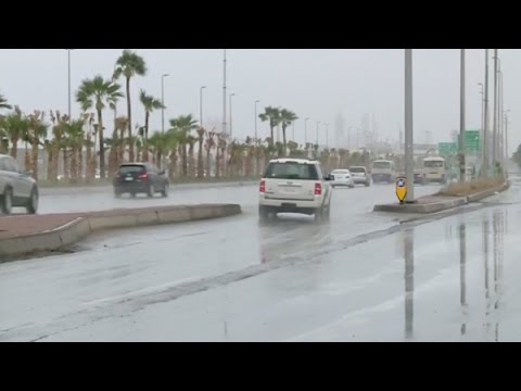 الأمطار تعلق الاختبارات في جدة