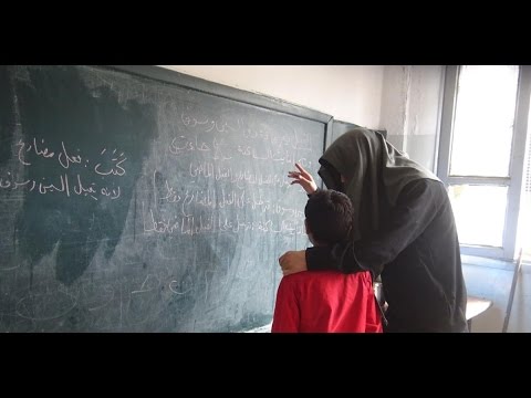 أهالي المناطق المحتلة من داعش يعانون من ضياع مستقبل أبنائهم