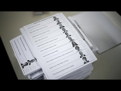 البرتغاليون يدلون باصواتهم في انتخابات رئاسية