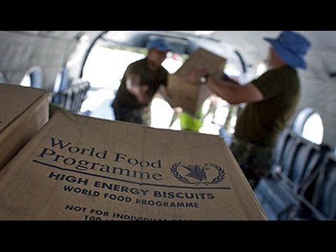 قافلة مساعدات غذائية تدخل مناطق محاصرة في تعز